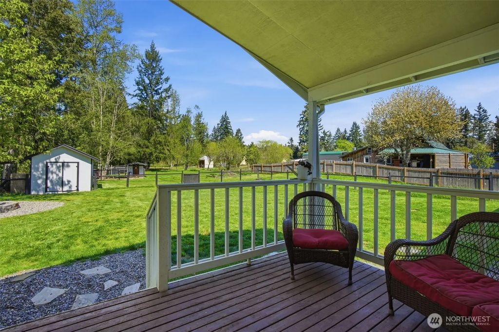 12009 Kapowsin Hwy, Graham