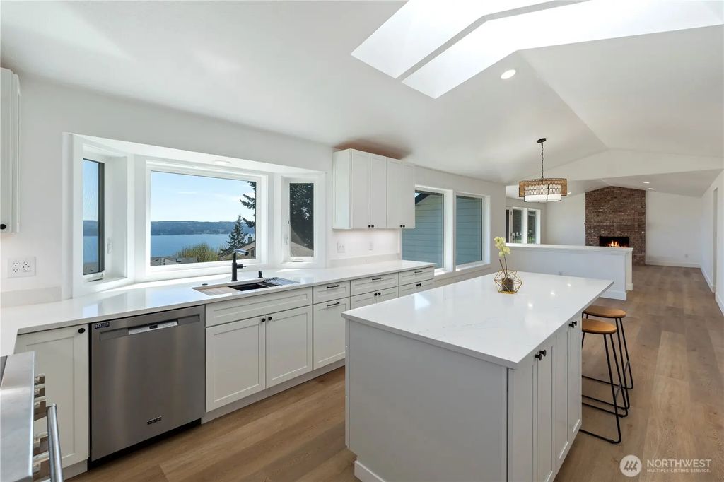 800 Thorndyke Road, Port Ludlow
