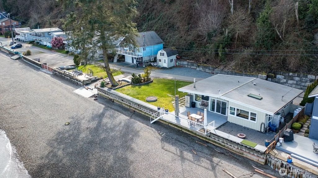 3187 Shoreline Drive, Camano Island