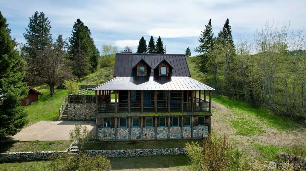 132 Twin Lakes Road, Winthrop