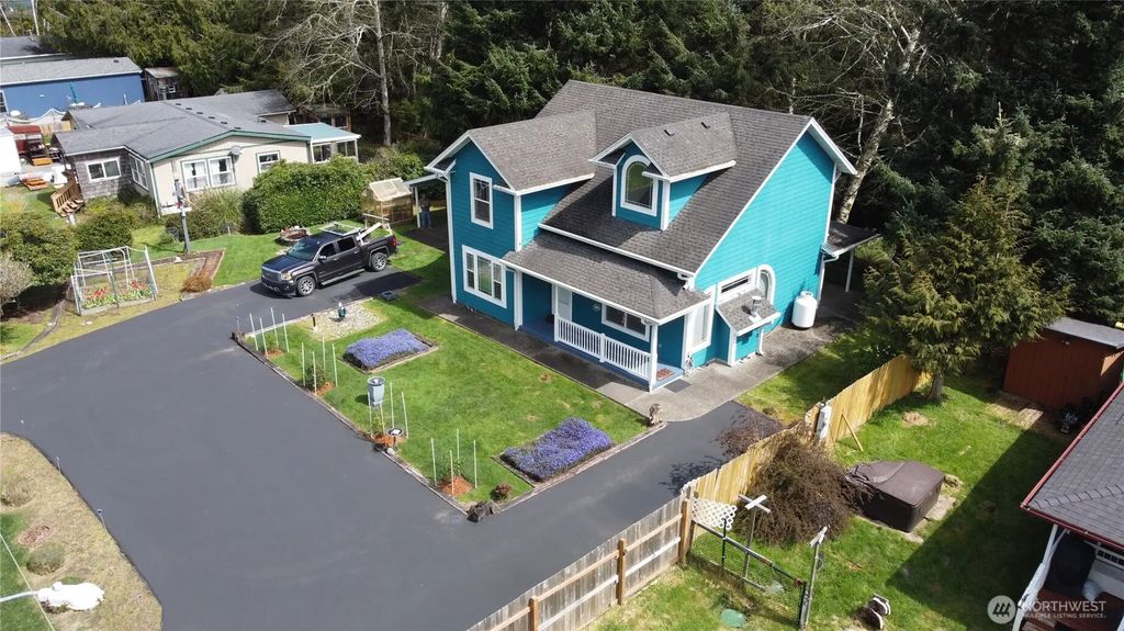 32204 T Place, Ocean Park