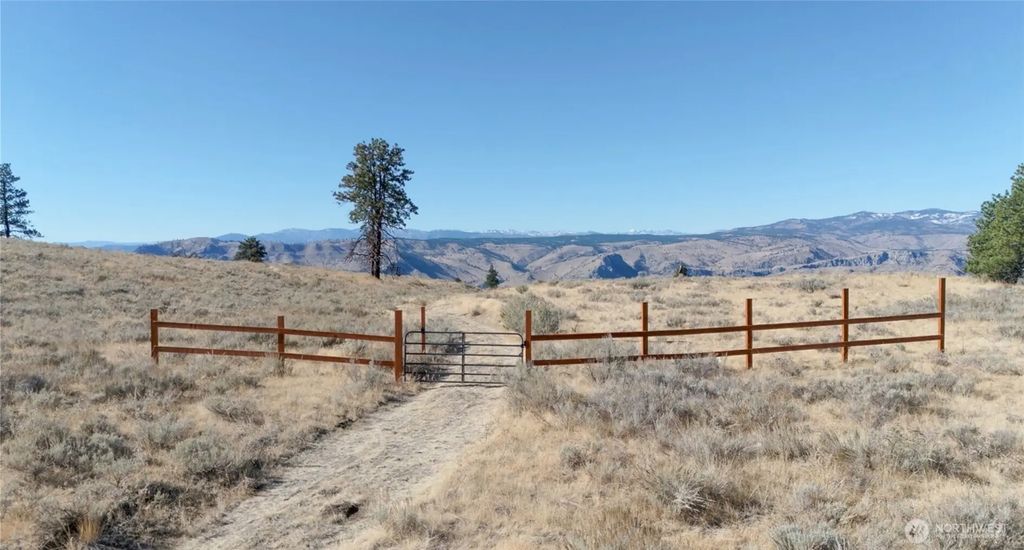 54 Wolf Holler Road, Waterville