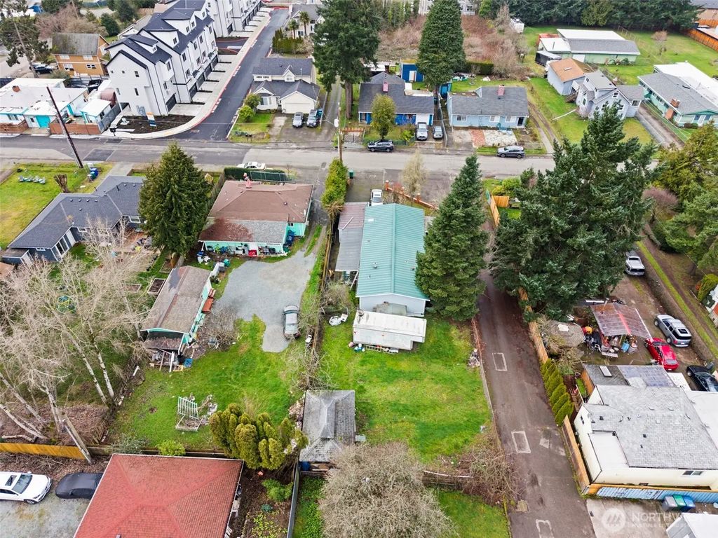 11040 14th Avenue Sw, Seattle