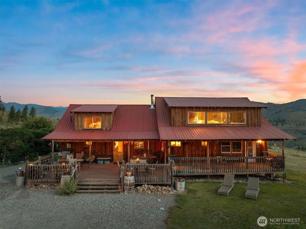 767 Bill Shaw Road, Pateros