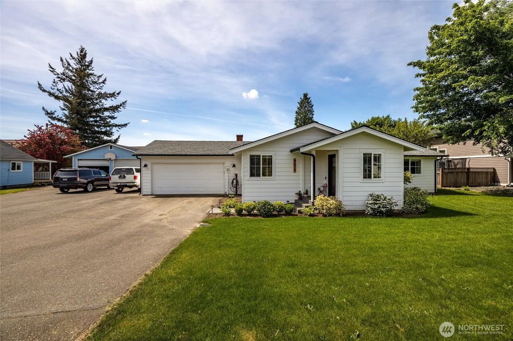 8679 Depot Road, Lynden