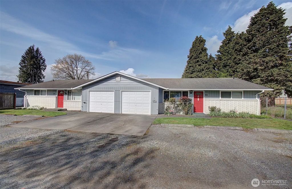 1807 N Tower Avenue, Centralia