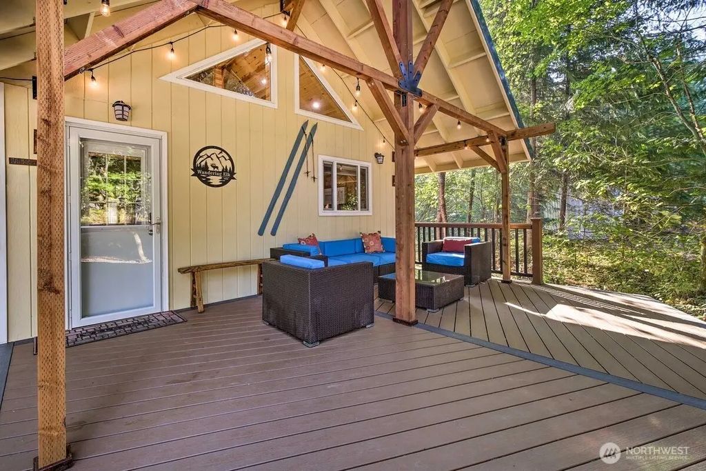 124 Aspen Lane, Packwood