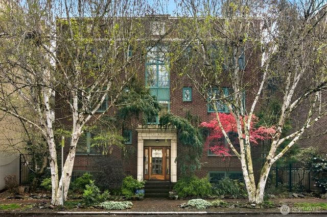 408 Bellevue Avenue E 302, Seattle