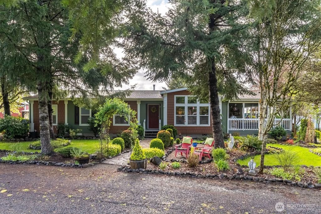 138 Twin Peaks Road, Toledo