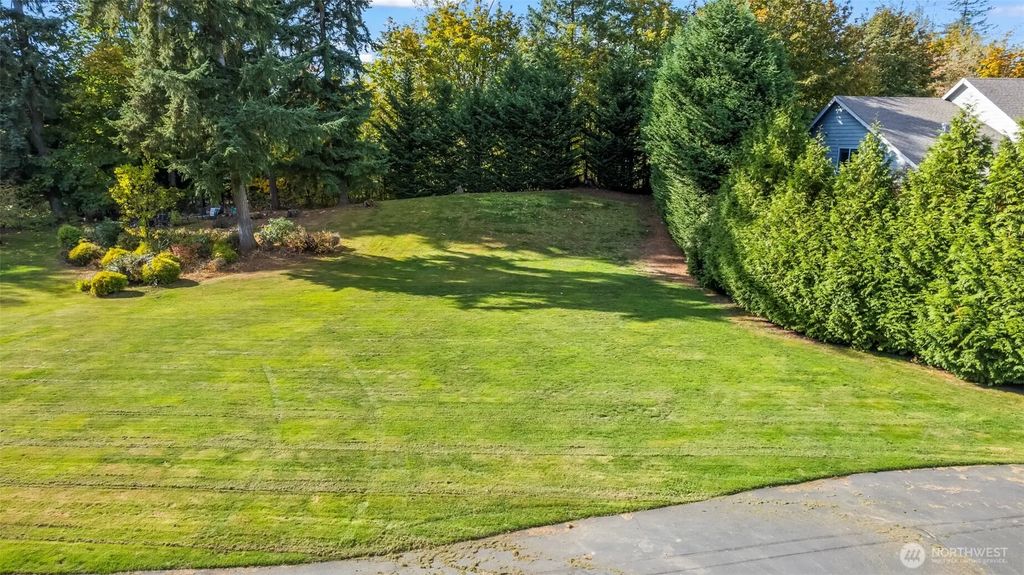 13724 96th Avenue E, Puyallup