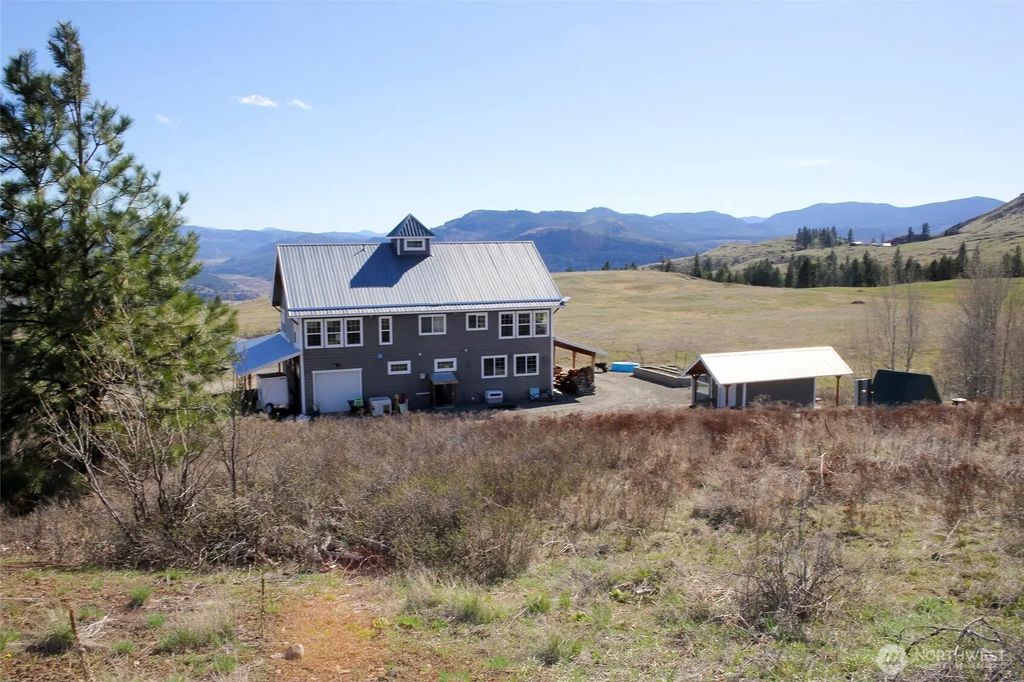 299 Vulcan Mountain Road, Curlew