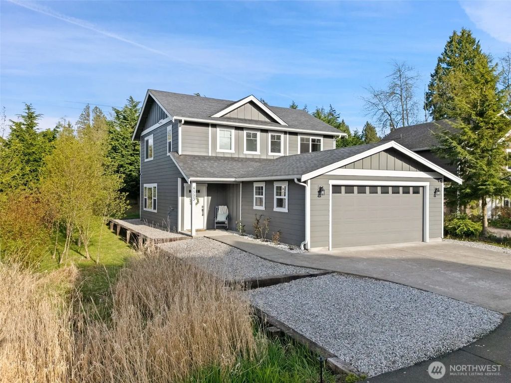 4593 Hall Road, Blaine