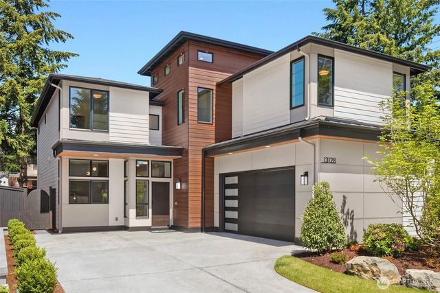 13128 Ne 103rd Place, Kirkland