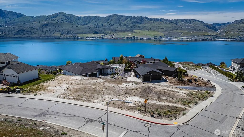 100 Waterview Drive, Chelan