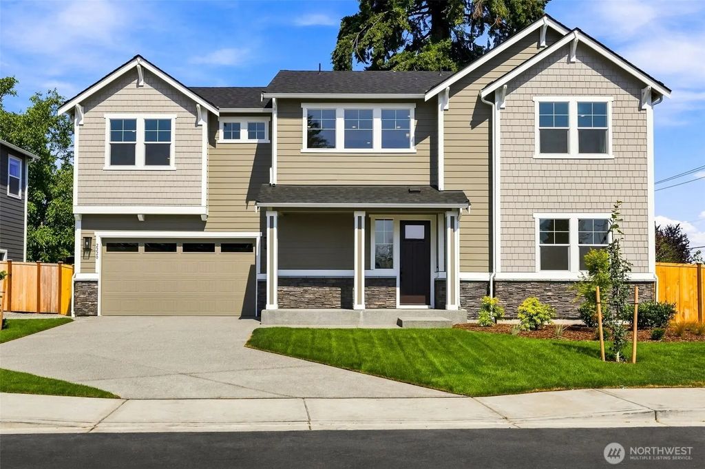 2220 Oak Court 1, Milton