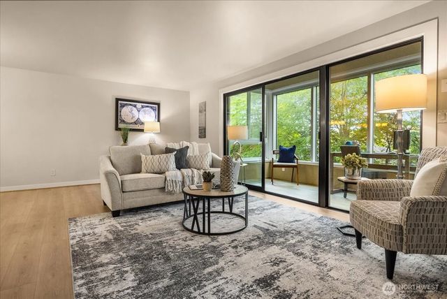 5101 Ne 55th Street 103, Seattle