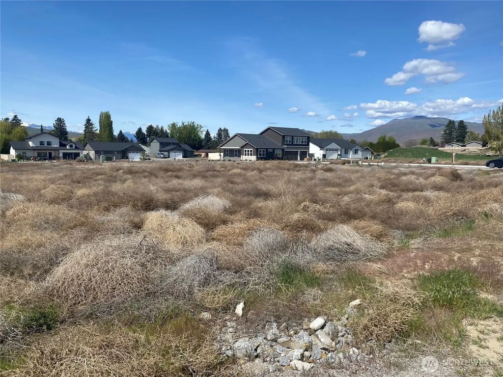 196 Harold Street Ne, East Wenatchee