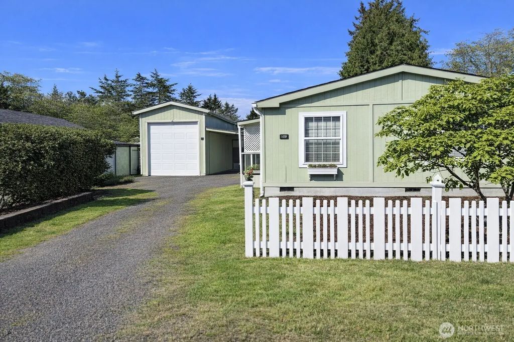 759 Park Avenue Ne, Ocean Shores