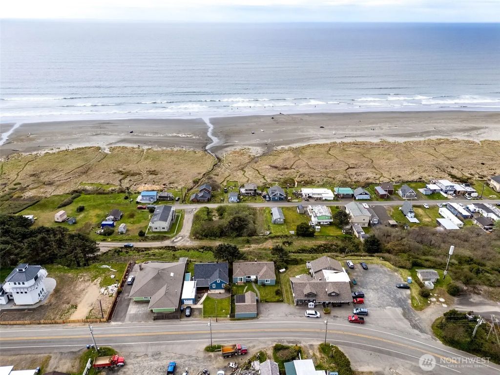 4776 Beach Lane, Moclips