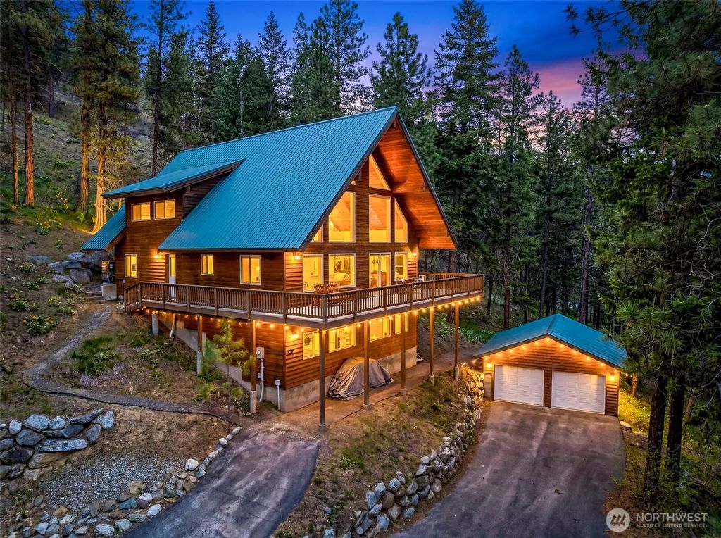 11090 Eagle Creek Road, Leavenworth