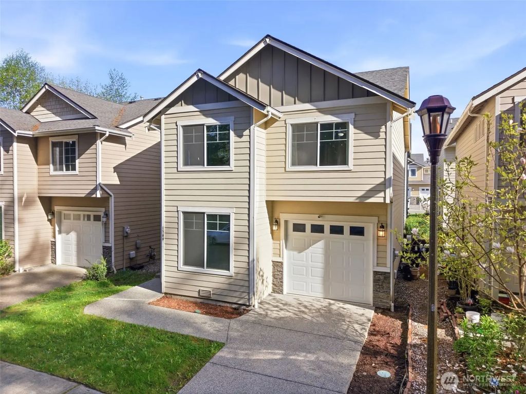 1569 Ne Fontaine Way, Poulsbo