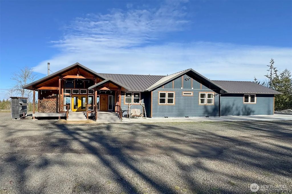 242 Watershed Road, Port Angeles