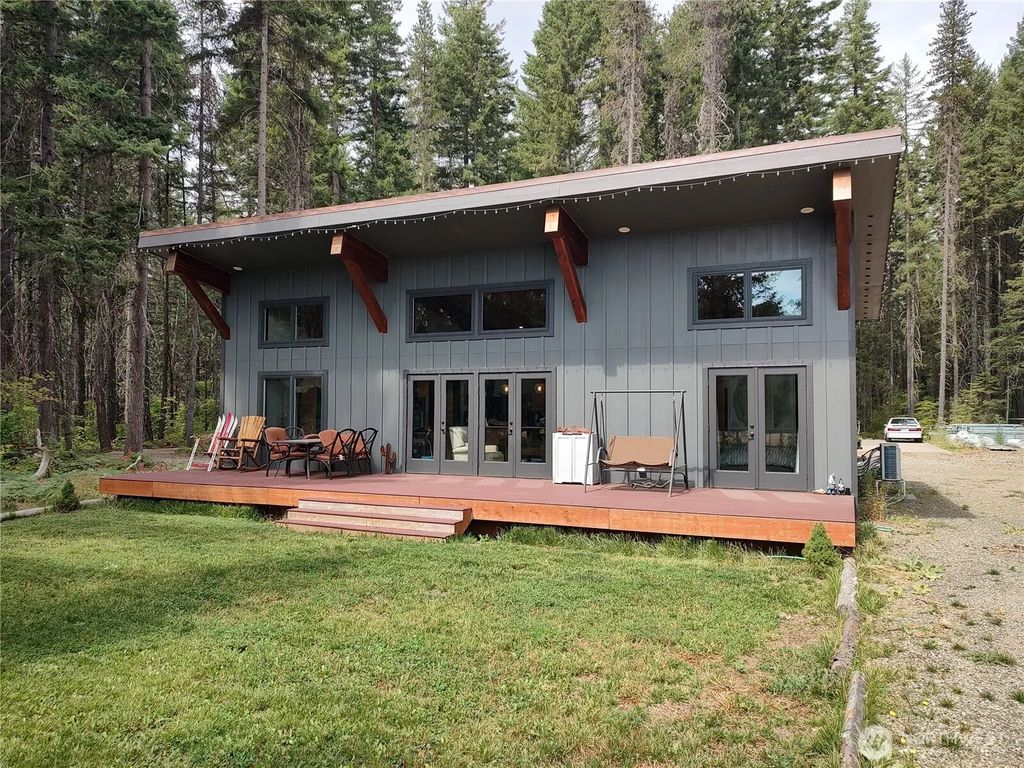 330 Silver Trail Lane, Easton