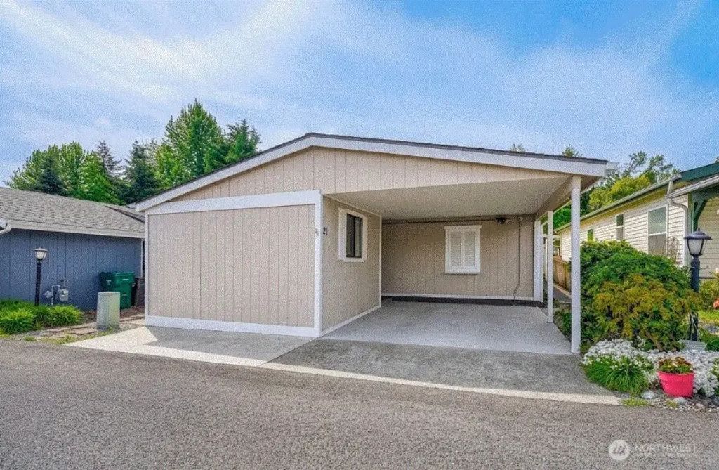 2611 S 288th Street 21, Federal Way