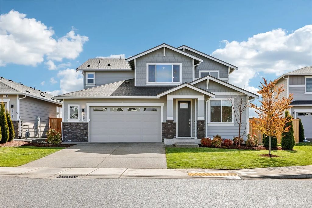 18351 134th Avenue E, Puyallup