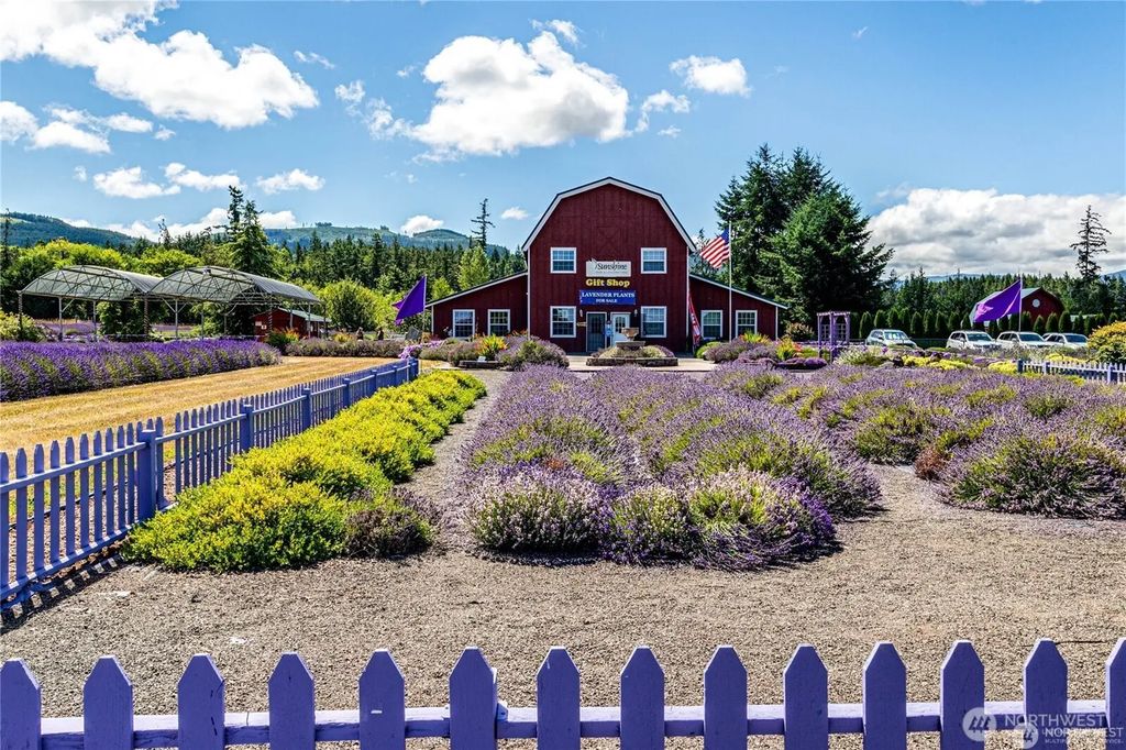274154 Highway 101, Sequim