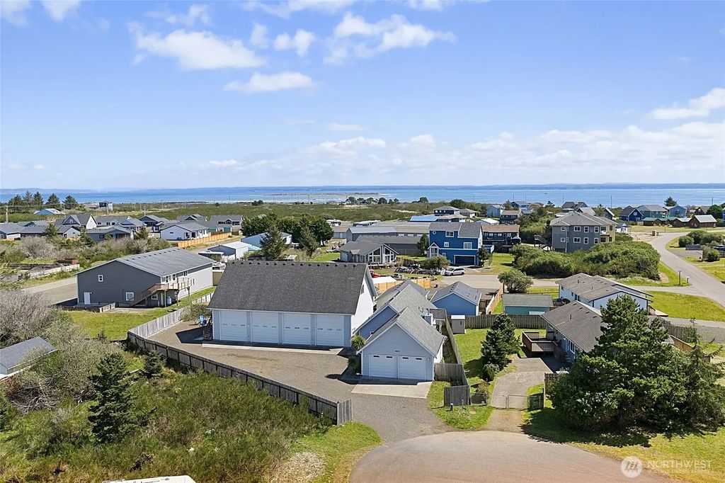 964 Attu Court Sw, Ocean Shores