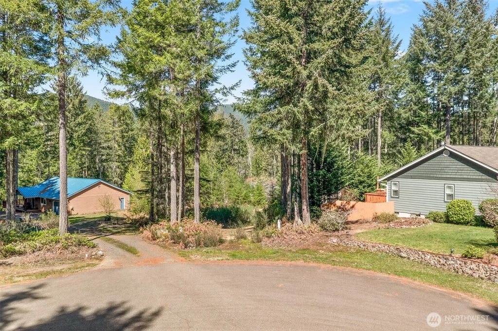 60 N Beaver Place N, Hoodsport