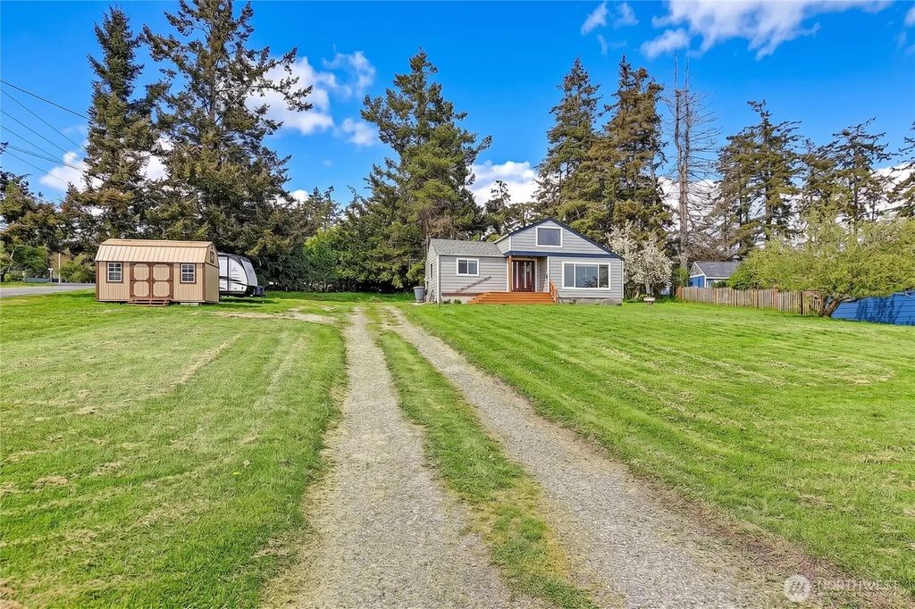 1320 Swantown Road, Oak Harbor