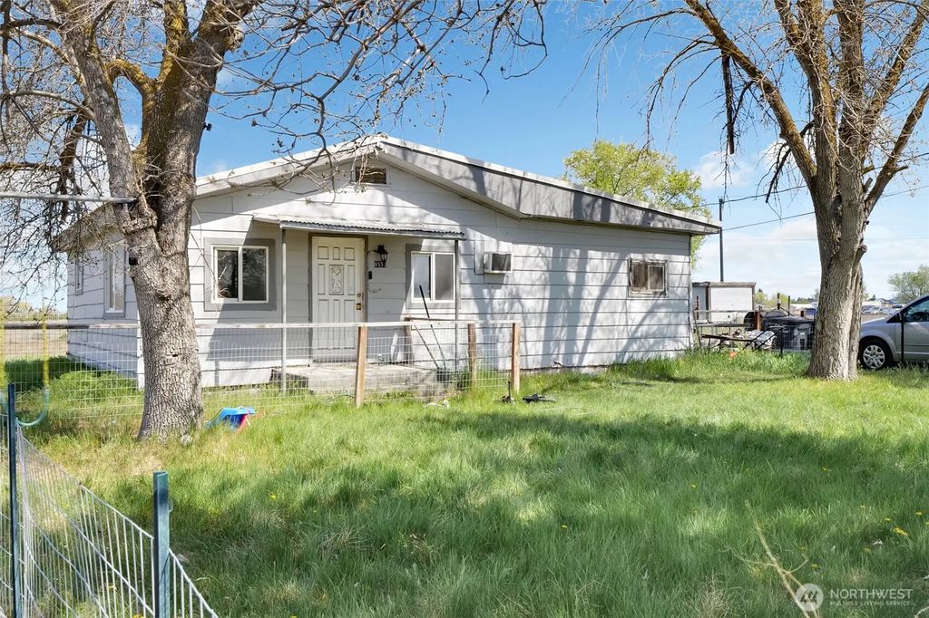 9550 Maple Drive Ne, Moses Lake