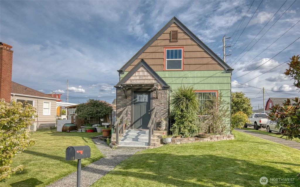 823 W 3rd Street, Aberdeen