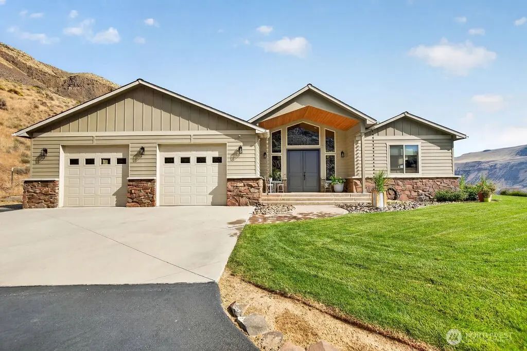 6696 Batterman Road, East Wenatchee