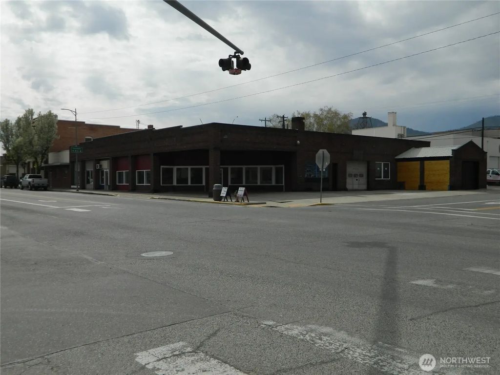 123 2nd Avenue N, Okanogan