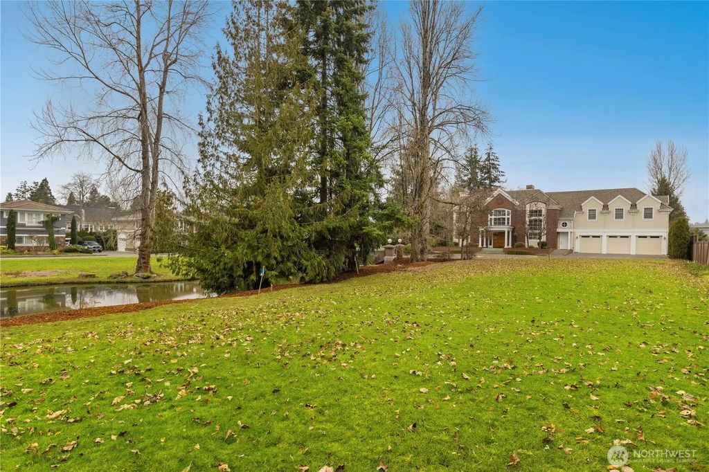 2540 39th Avenue E 5, Seattle