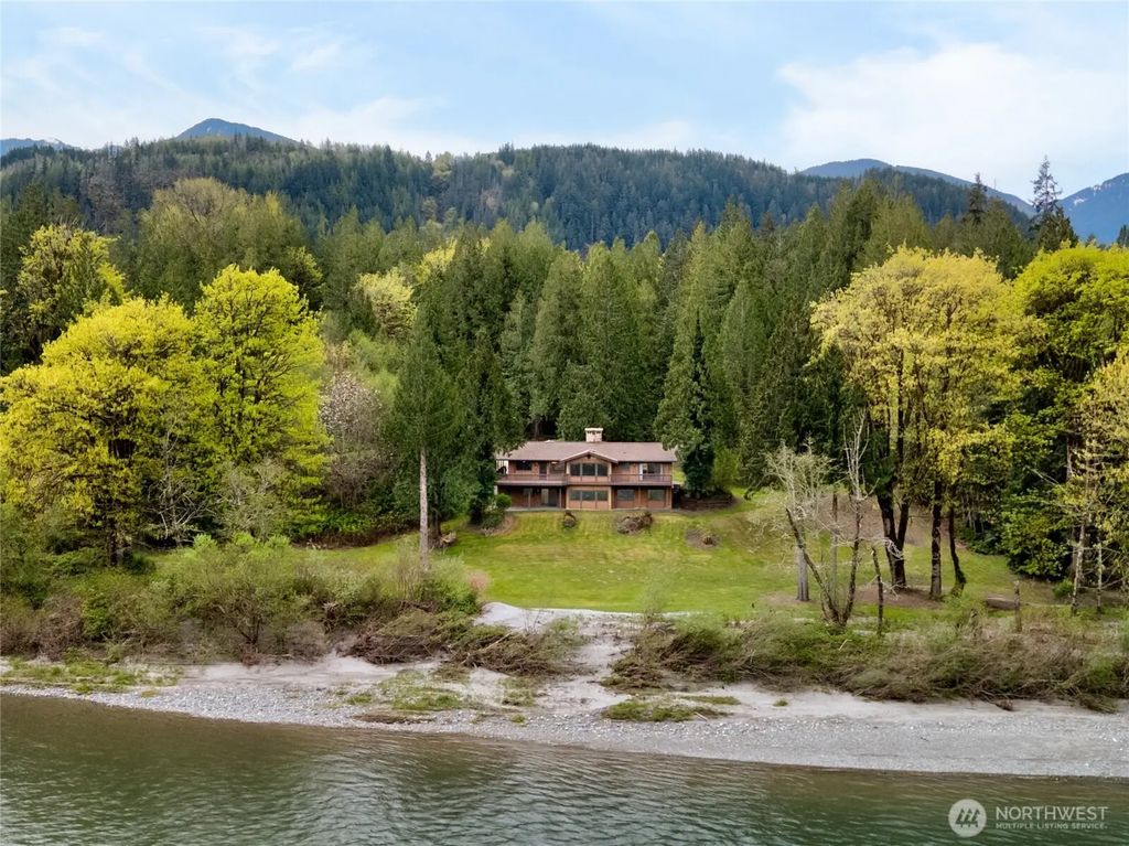 7337 Skagit View Drive, Concrete