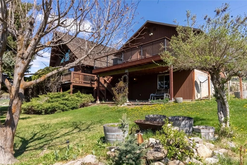 417 Perry Street, Winthrop