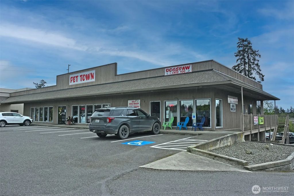 2427 W Sims Way, Port Townsend