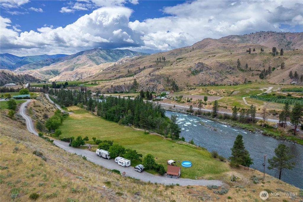 30 Whitewater Drive, Pateros