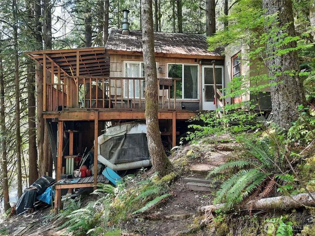 64011 E Cascade Drive, Marblemount