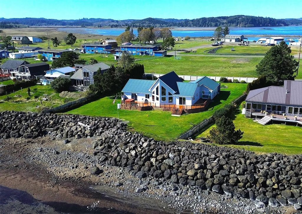 3253 Kindered Avenue, Tokeland