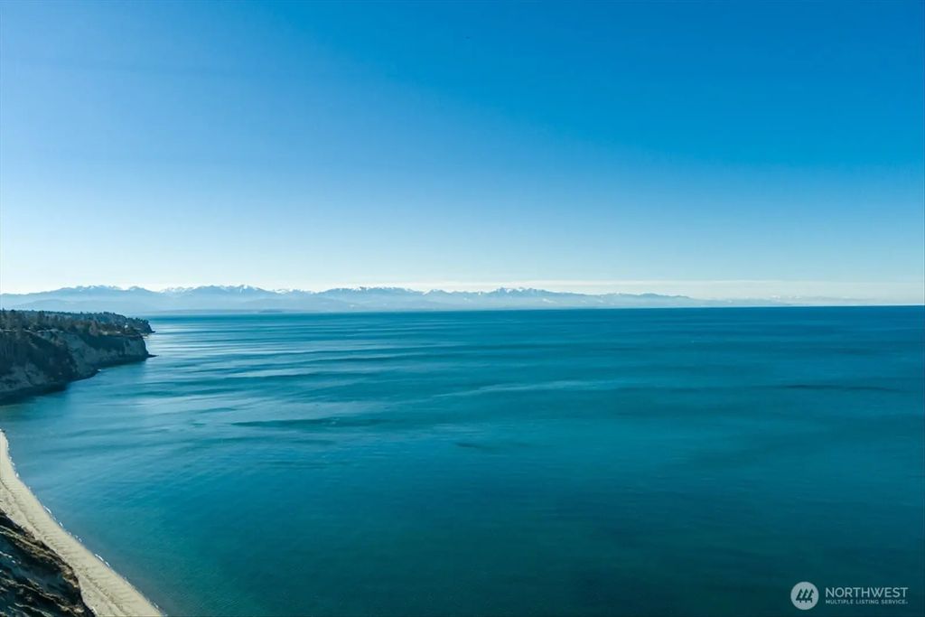 2089 West Beach Road, Oak Harbor