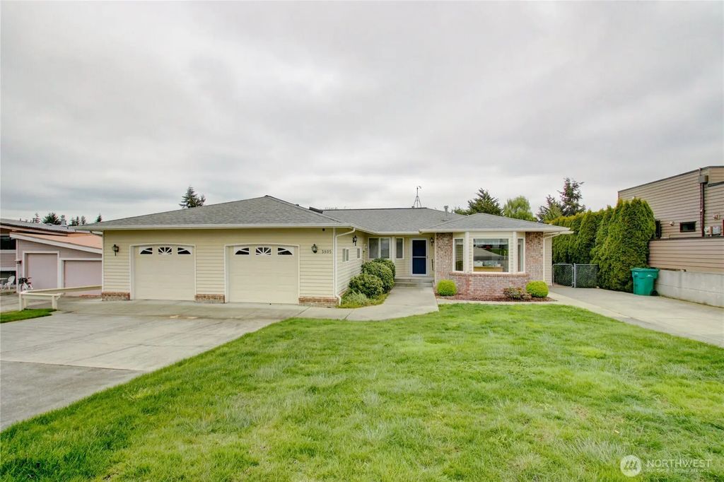 3805 N Avenue W, Anacortes
