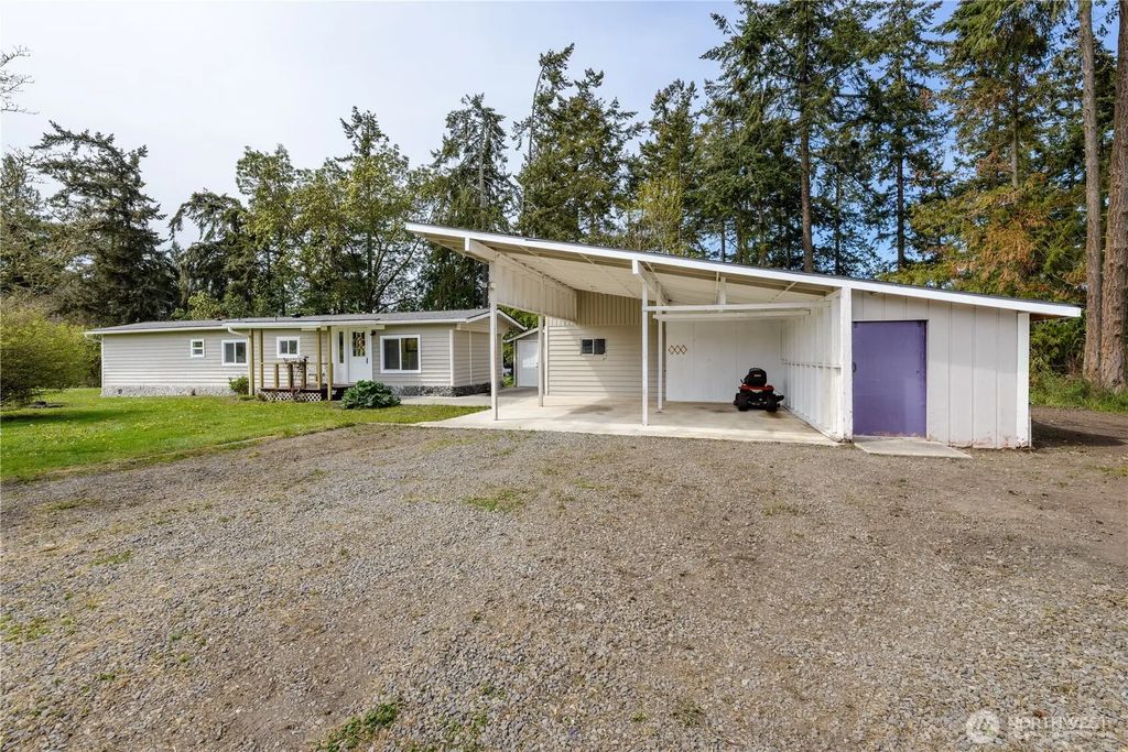 251 Washington Harbor Rd, Sequim
