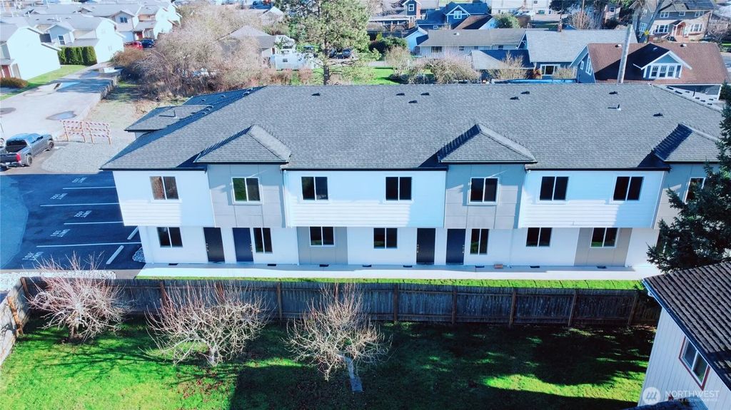 2155 Siddle Loop 104, Ferndale