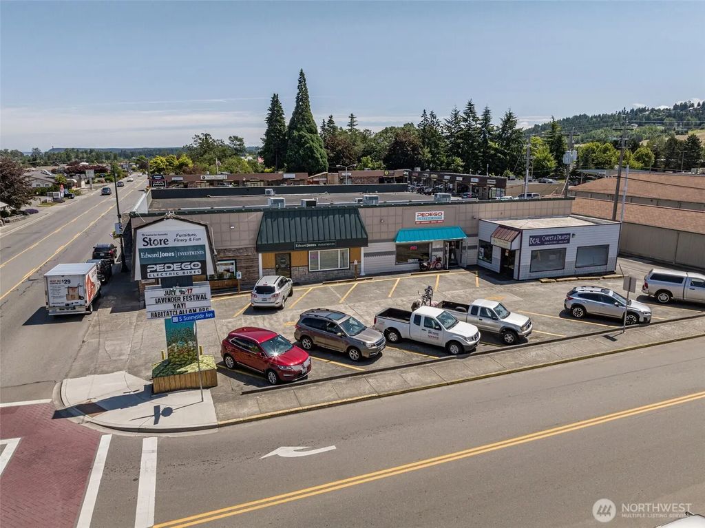 213 E Washington Street, Sequim
