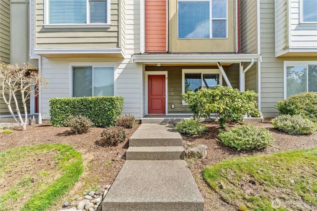 17410 118th Avenue Ct E C, Puyallup